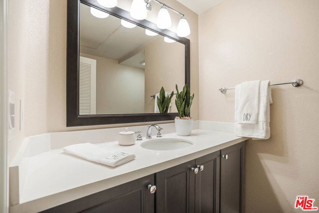 Playa Vista, CA 90094,7101 Playa Vista DR #112