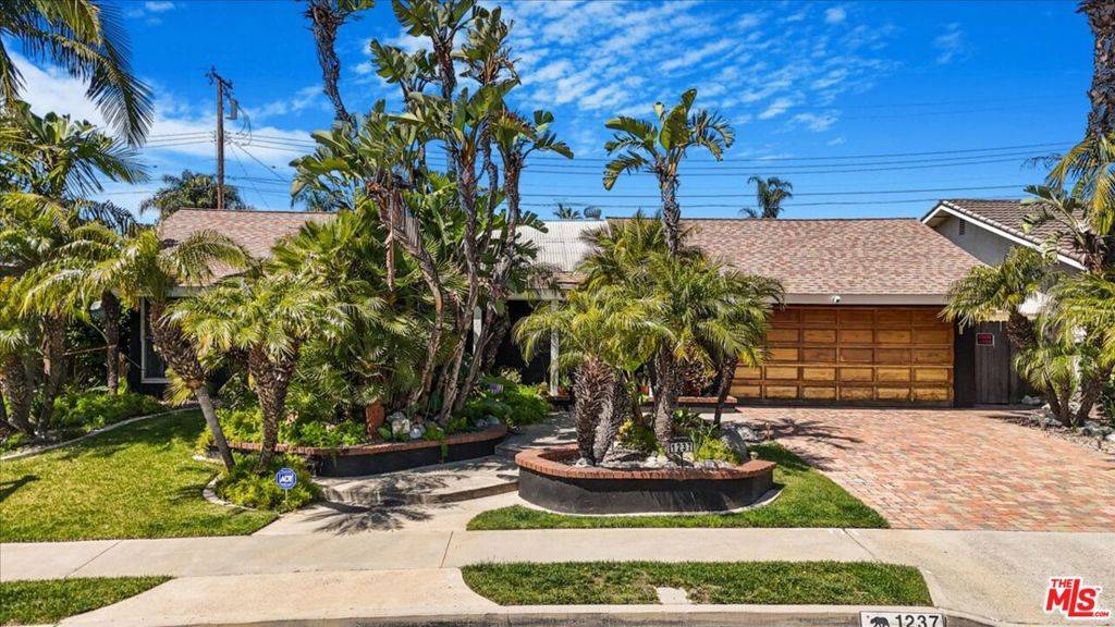 Placentia, CA 92870,1237 Brian ST