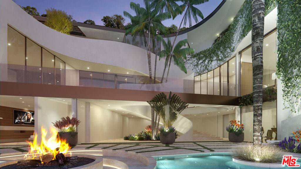 Los Angeles, CA 90069,1633 Blue Jay WAY