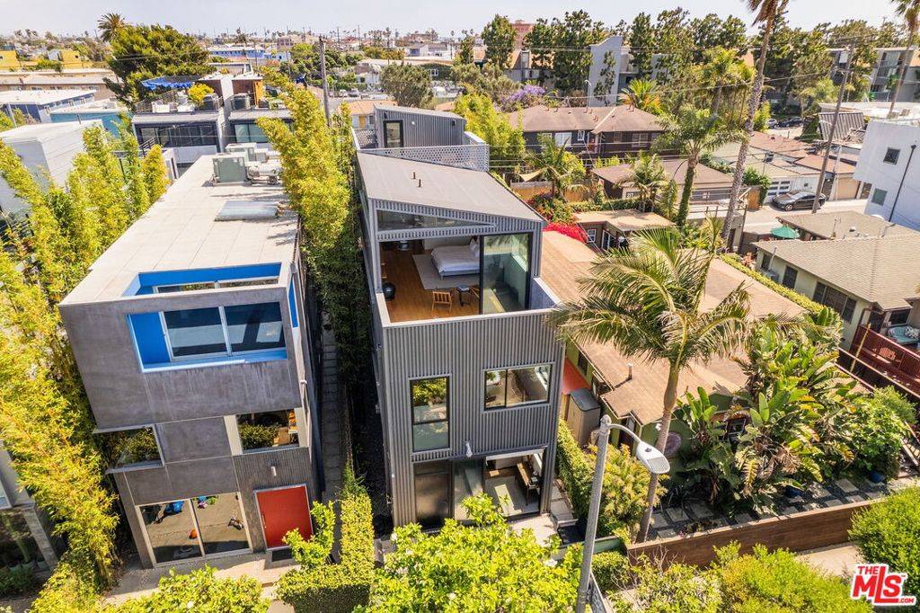 Venice, CA 90291,232 Grand BLVD