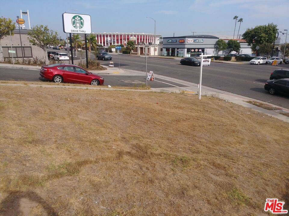 Inglewood, CA 90301,721 E Manchester BLVD