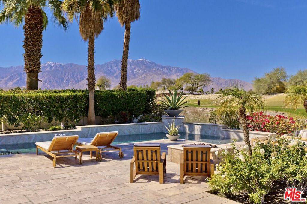 Rancho Mirage, CA 92270,380 Loch Lomond RD
