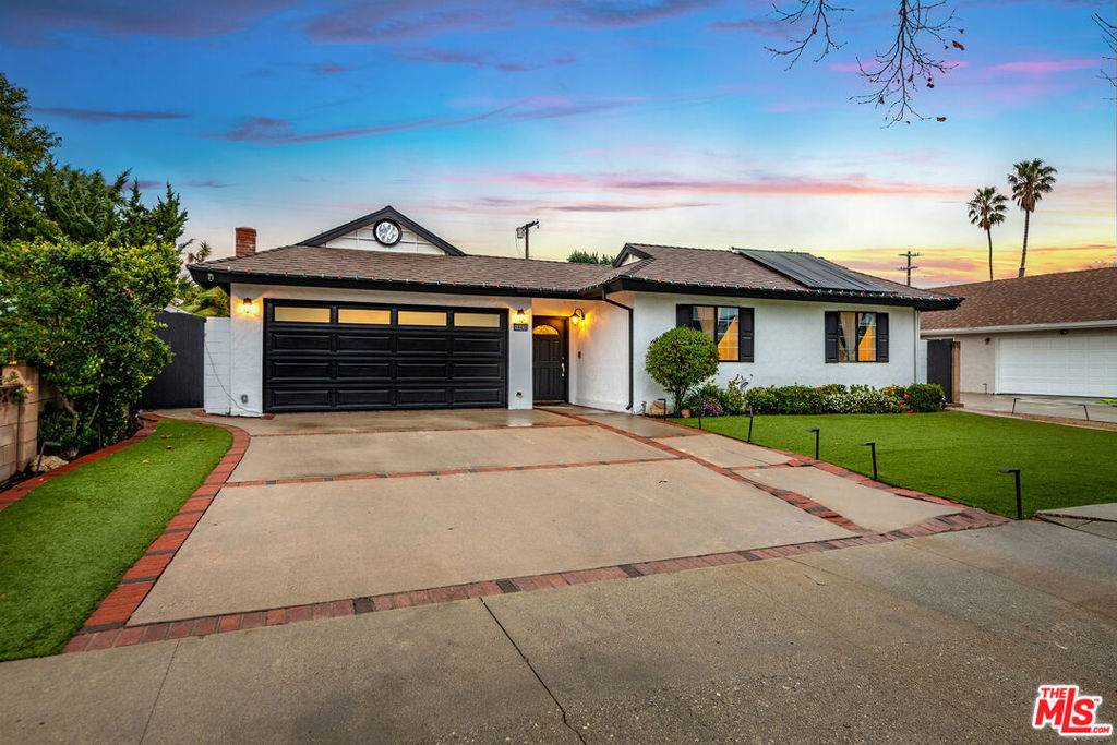 Chatsworth, CA 91311,10420 Eton AVE