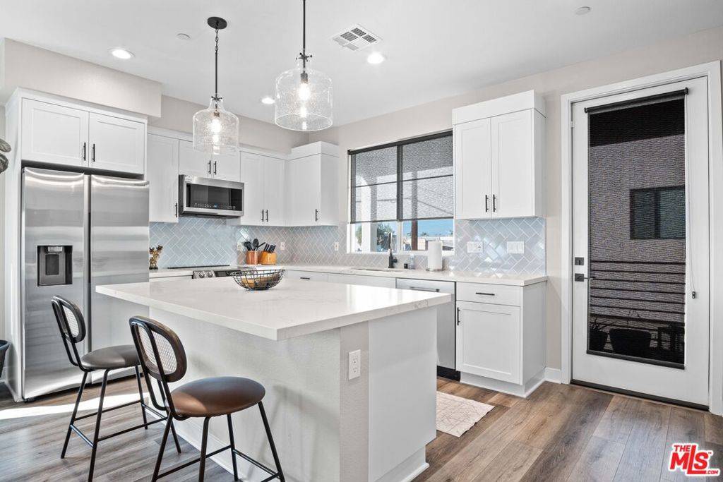 Gardena, CA 90249,2147 Marine Walk