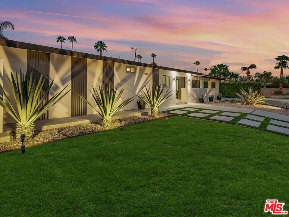 Palm Springs, CA 92262,2080 E Mcmanus DR