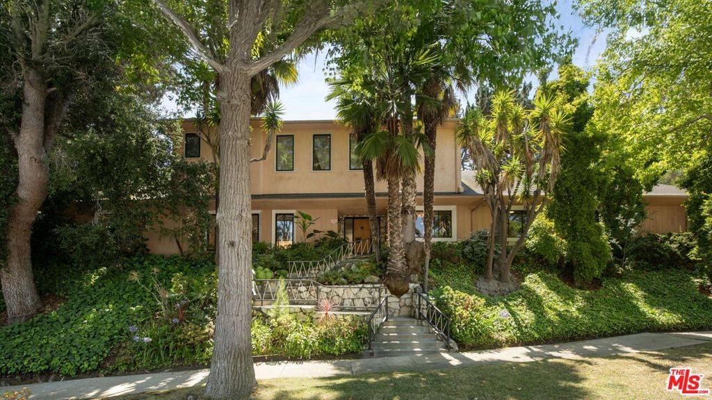 Los Angeles, CA 90024,515 Warner AVE