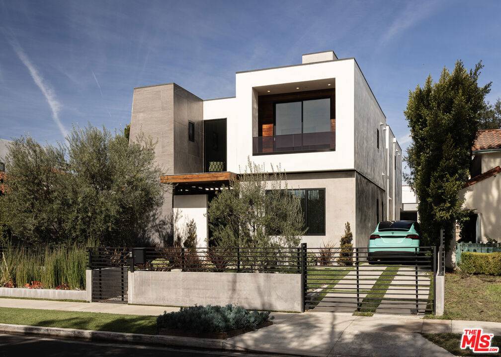 Los Angeles, CA 90048,6509 Colgate AVE