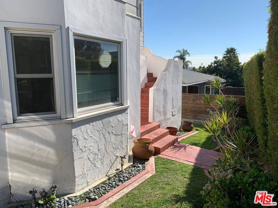 Venice, CA 90291,222 4th AVE