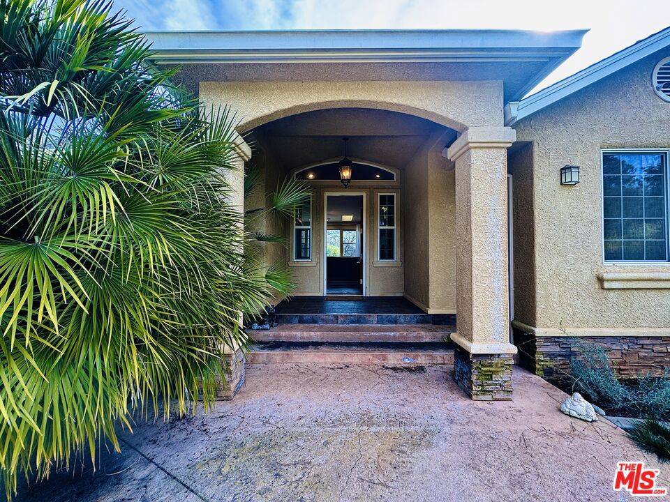 Columbia, CA 95310,23663 Porcina WAY