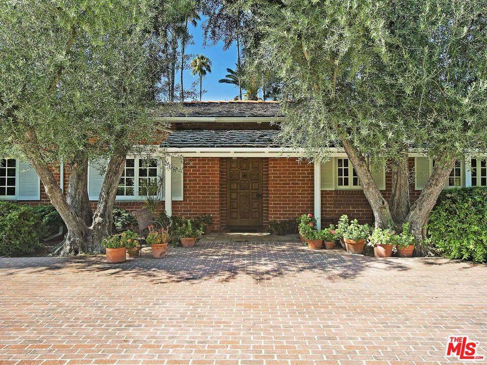 Sherwood Forest, CA 91325,17545 Parthenia ST