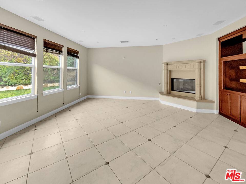 Agoura Hills, CA 91301,1908 Hazel Nut CT