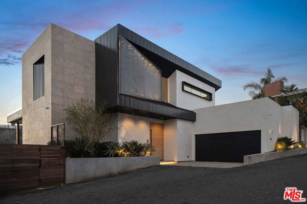 Los Angeles, CA 90069,1505 Viewsite TER