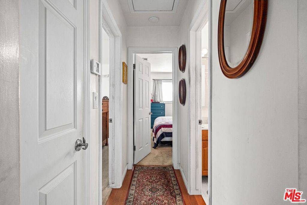 Redondo Beach, CA 90278,1306 Carmelita AVE