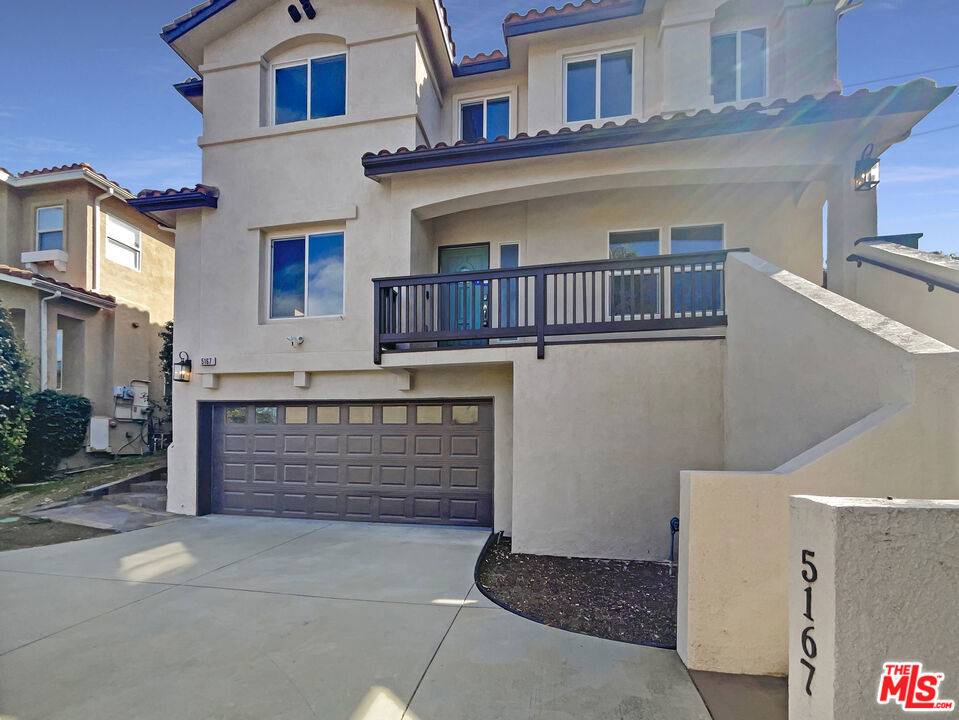Woodland Hills, CA 91364,5167 Knollwood WAY