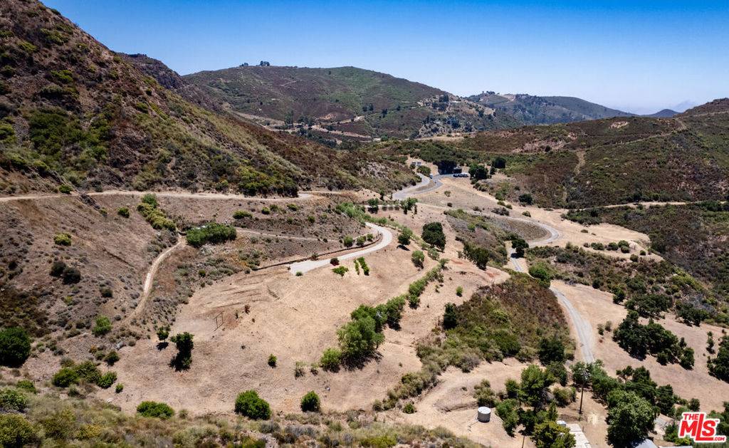 Malibu, CA 90265,12324 Yerba Buena RD