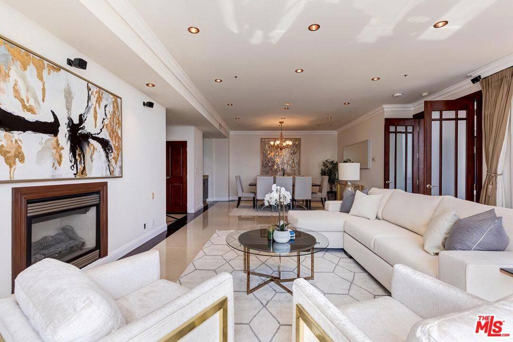 Los Angeles, CA 90024,10430 Wilshire BLVD #1405