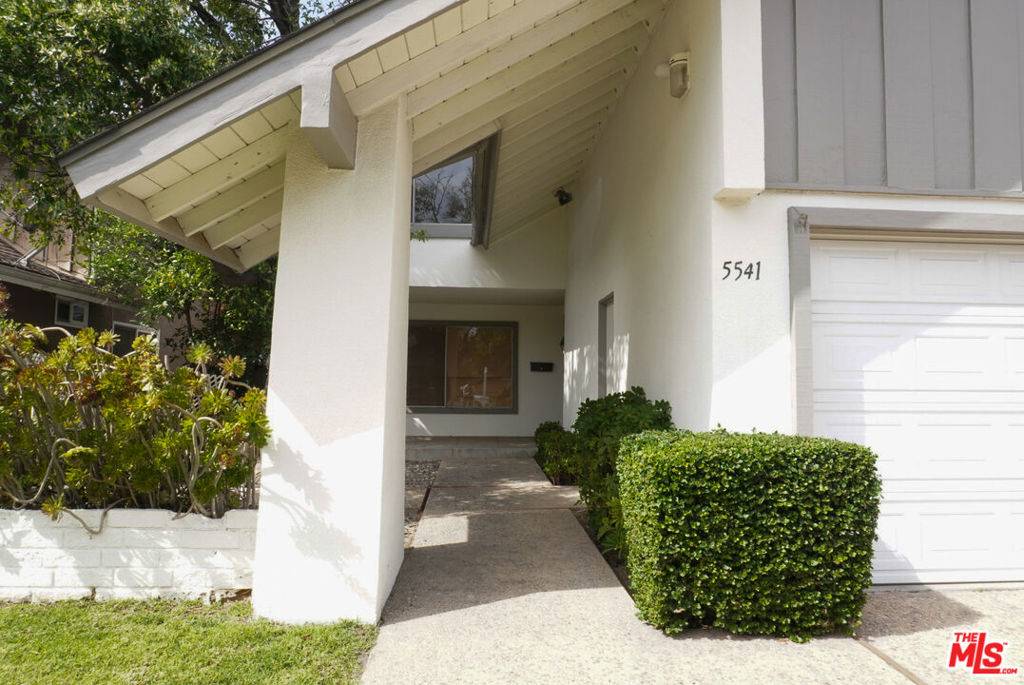 Valley Village, CA 91607,5541 Bellaire AVE