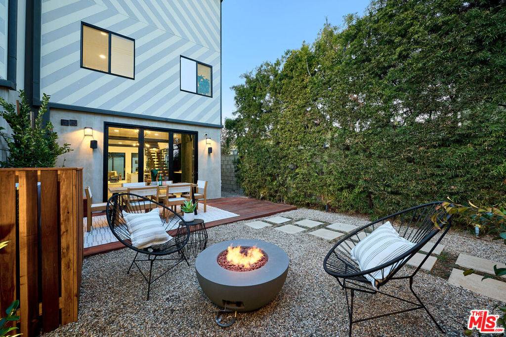 Venice, CA 90291,748 Brooks AVE