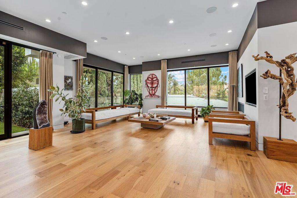 Sherman Oaks, CA 91403,3553 Alana DR