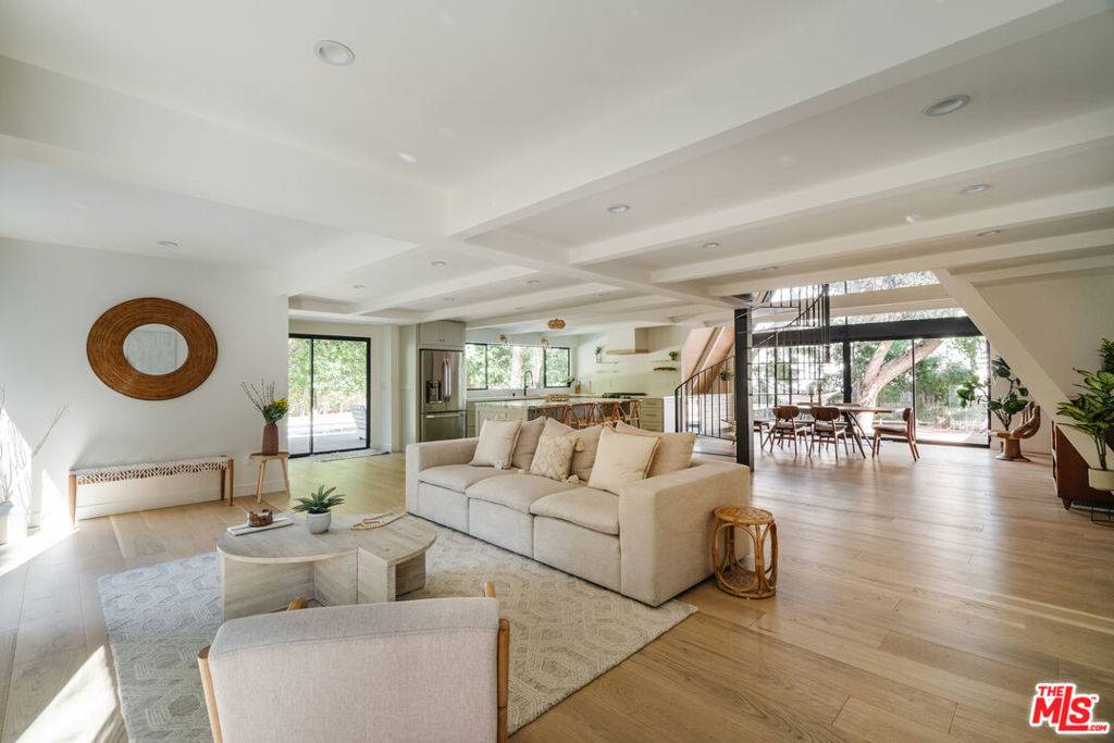 Studio City, CA 91604,4173 Sunswept DR