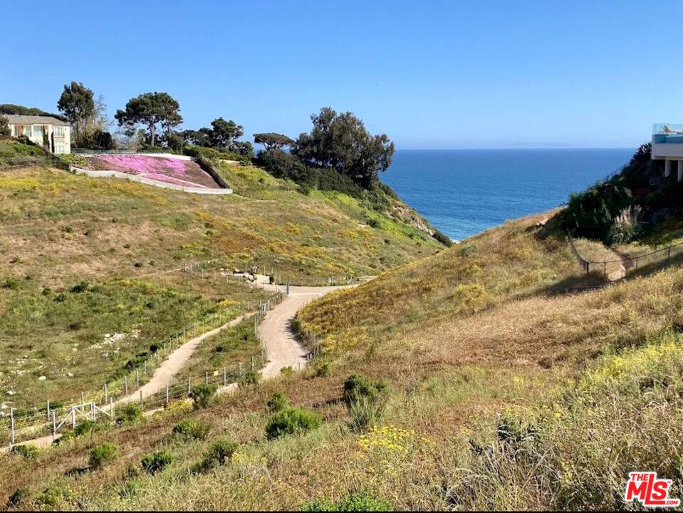 Pacific Palisades, CA 90272,15257 De Pauw ST