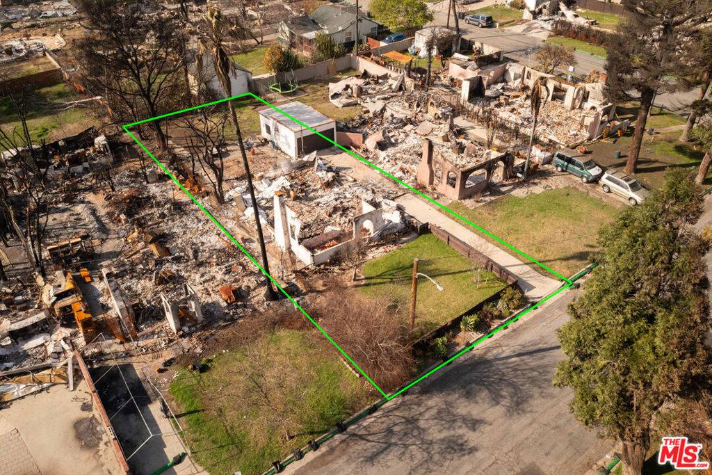Altadena, CA 91001,2611 Glen AVE