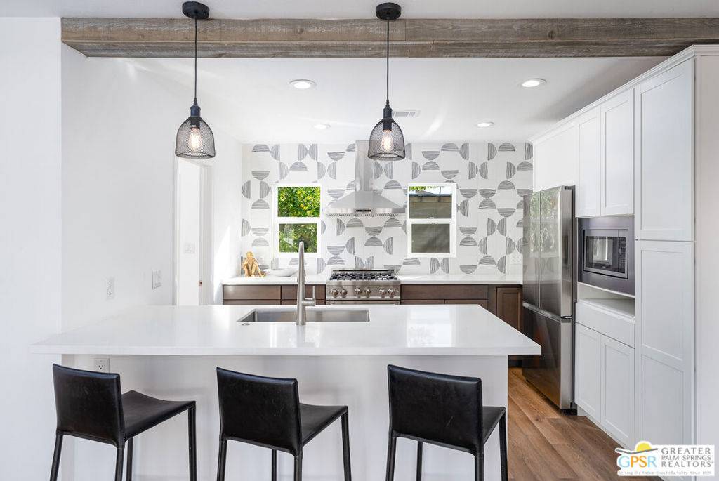 Palm Springs, CA 92264,102 Fondulac ST