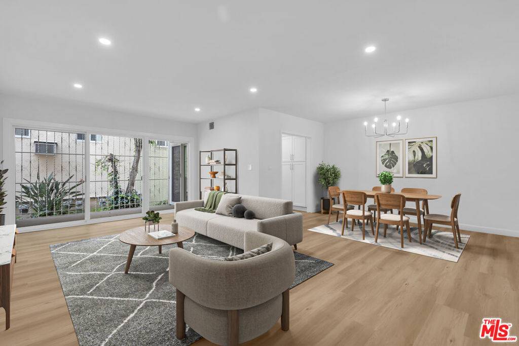 West Hollywood, CA 90046,7949 Selma AVE #4