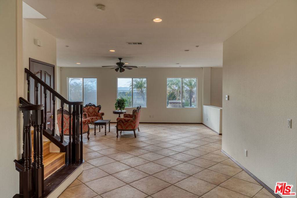 Sylmar, CA 91342,13103 Angeles Trail WAY
