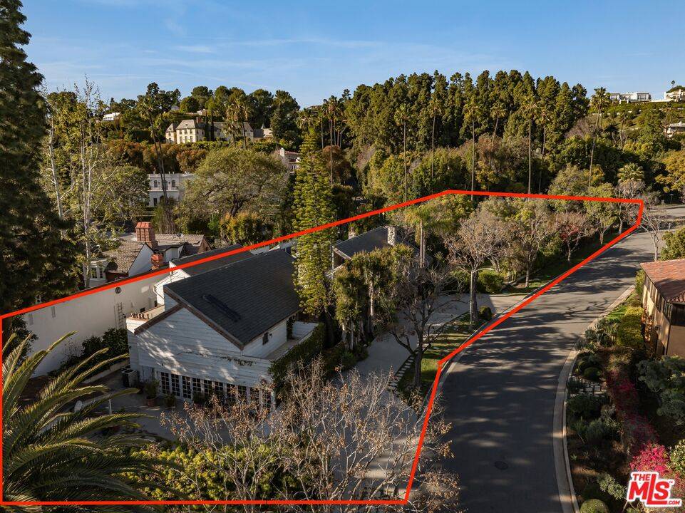 Beverly Hills, CA 90210,1005 Schuyler RD