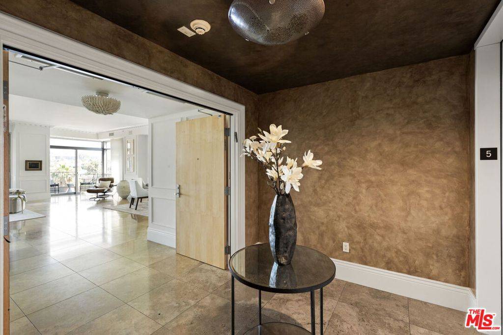 Los Angeles, CA 90024,10800 Wilshire BLVD #502