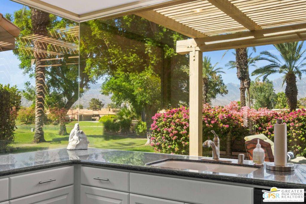 Rancho Mirage, CA 92270,53 Oak Tree DR