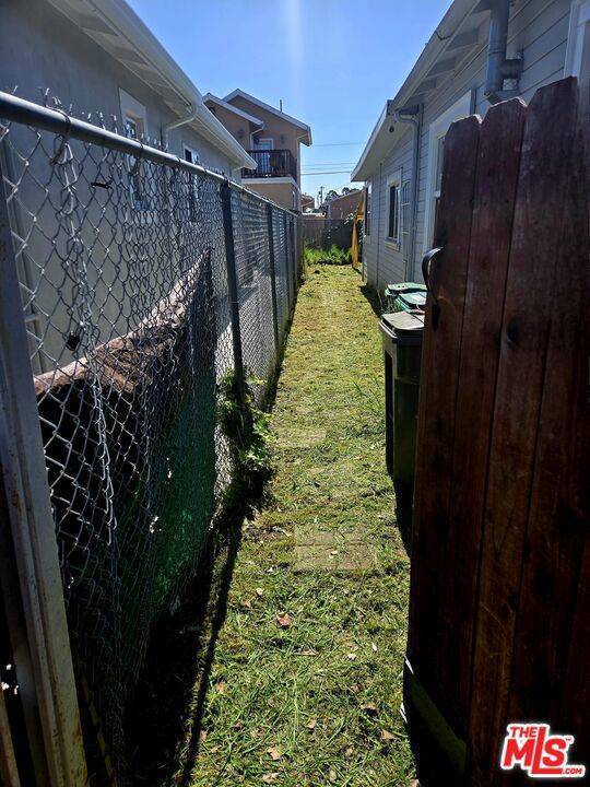 Oakland, CA 94605,2522 75th AVE