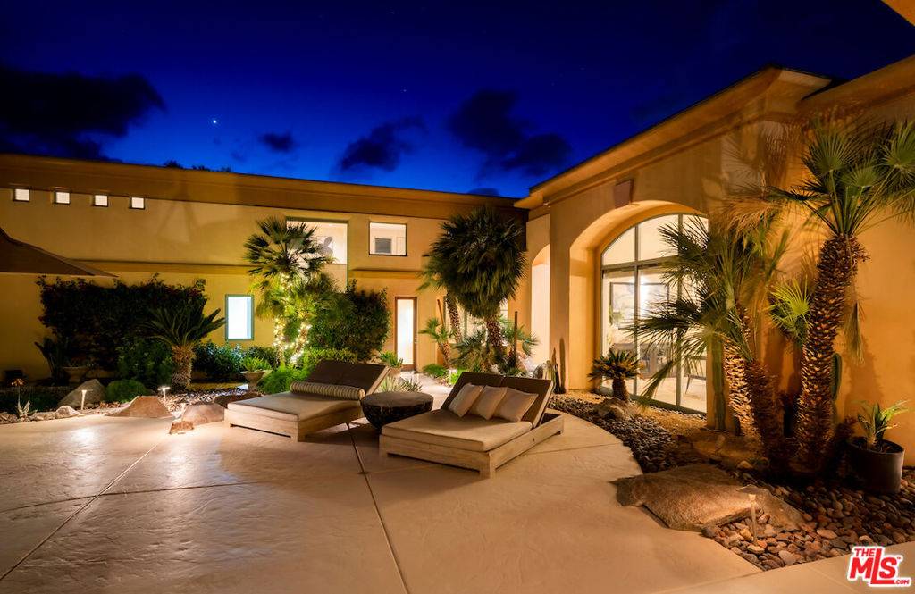 Palm Desert, CA 92260,136 Netas DR
