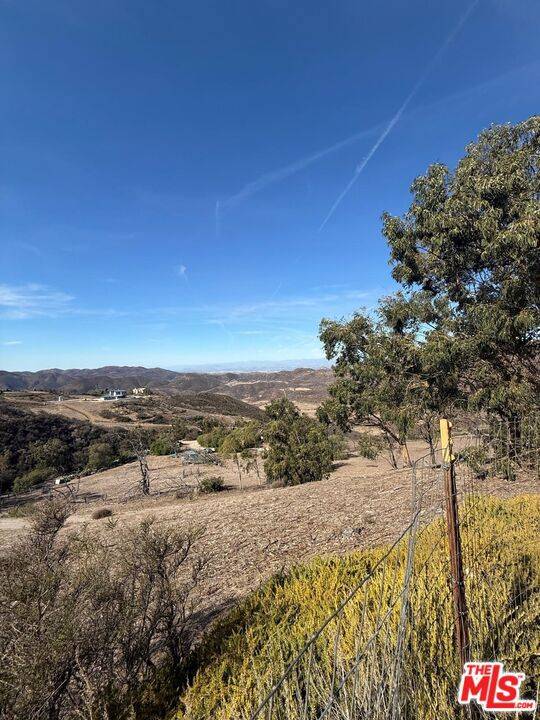 Malibu, CA 90265,11077 Pacific View DR