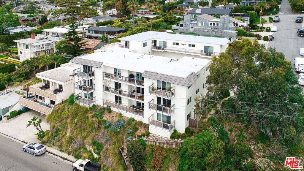 Laguna Beach, CA 92651,222 Arch ST