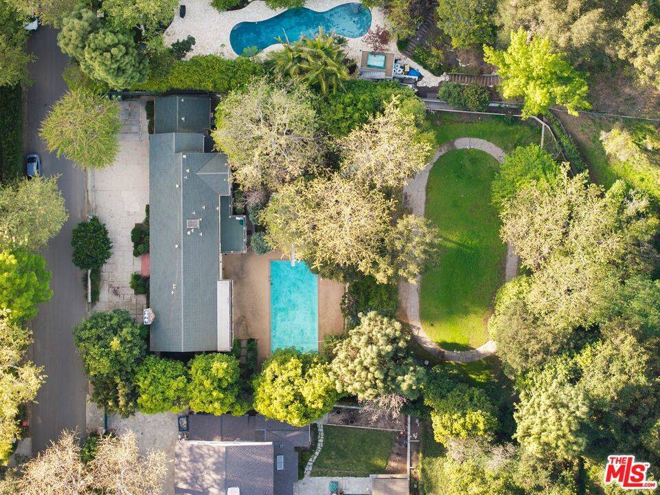 Los Angeles, CA 90077,1150 Stone Canyon RD