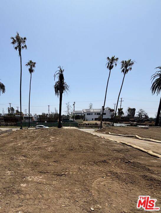 Pacific Palisades, CA 90272,425 Swarthmore AVE