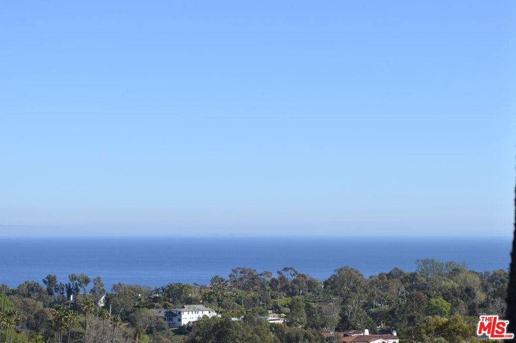 Malibu, CA 90265,28811 Pacific Coast HWY