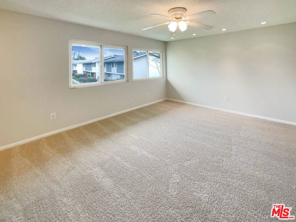 Santa Ana, CA 92705,1404 N Tustin AVE #J1