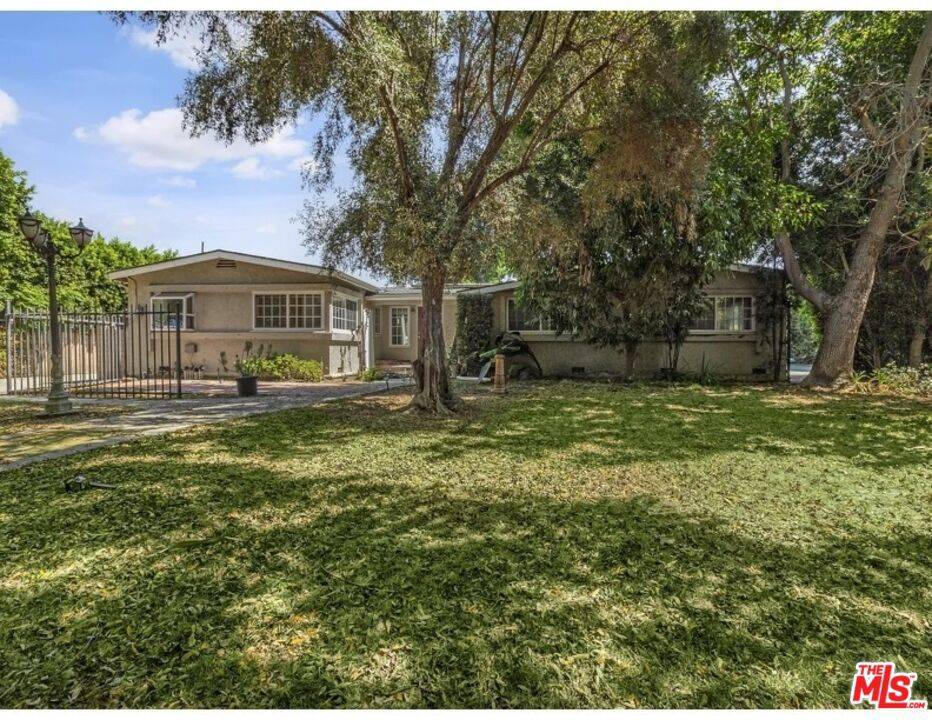 Sherman Oaks, CA 91401,5504 Tyrone AVE