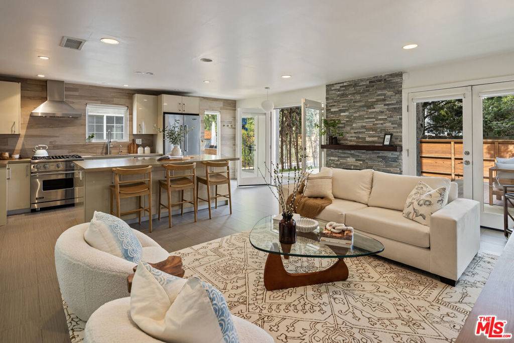 Venice, CA 90292,34 Anchorage ST