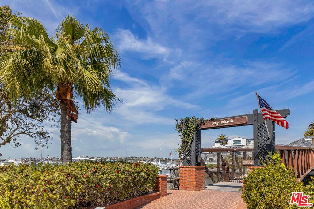 Newport Beach, CA 92661,13 Bay Island