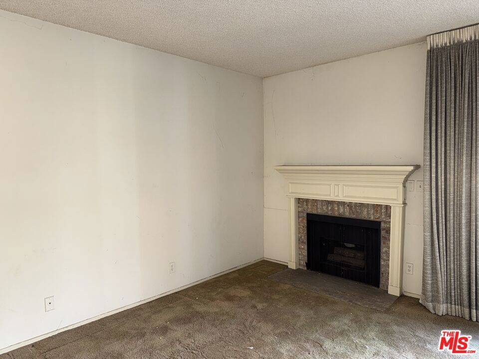 North Hills, CA 91343,15125 Nordhoff ST #20