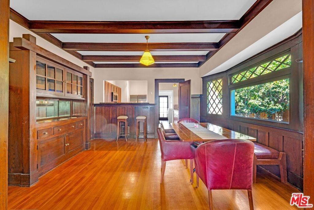 Inglewood, CA 90301,709 E Manchester BLVD