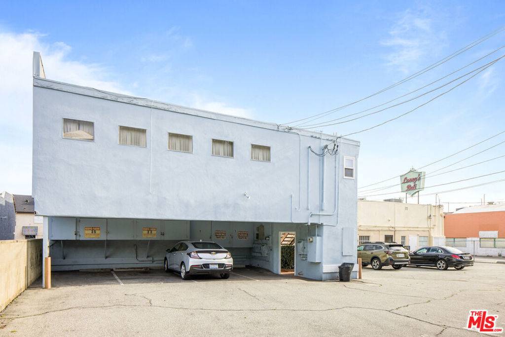 Los Angeles, CA 90064,2365 Westwood BLVD