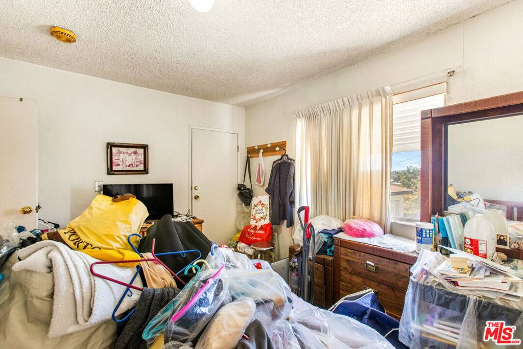 Los Angeles, CA 90065,2956 W Avenue 35