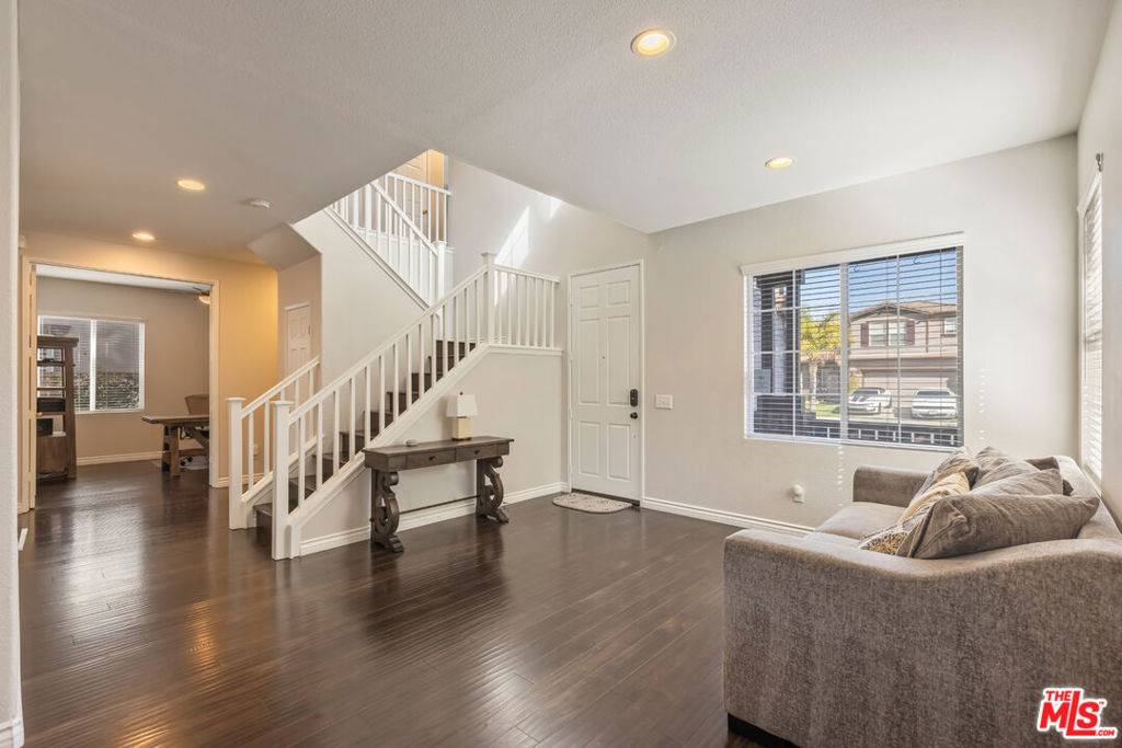 Simi Valley, CA 93065,268 Galway LN