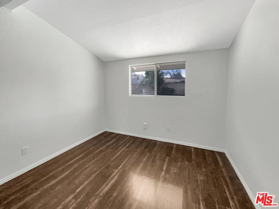 Northridge, CA 91324,8755 Penfield AVE