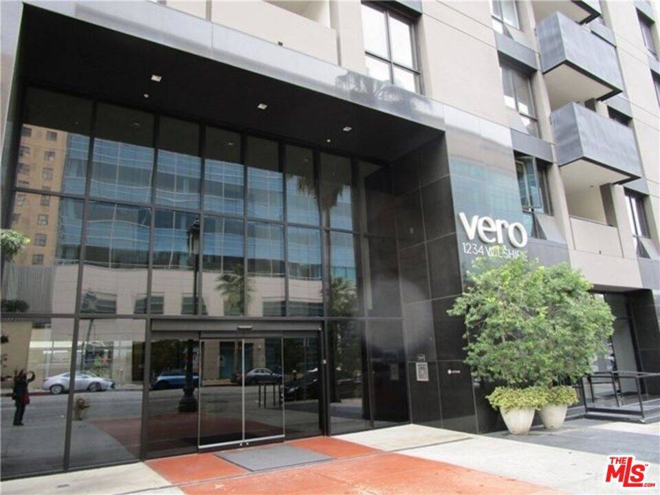 Los Angeles, CA 90017,1234 Wilshire BLVD #318